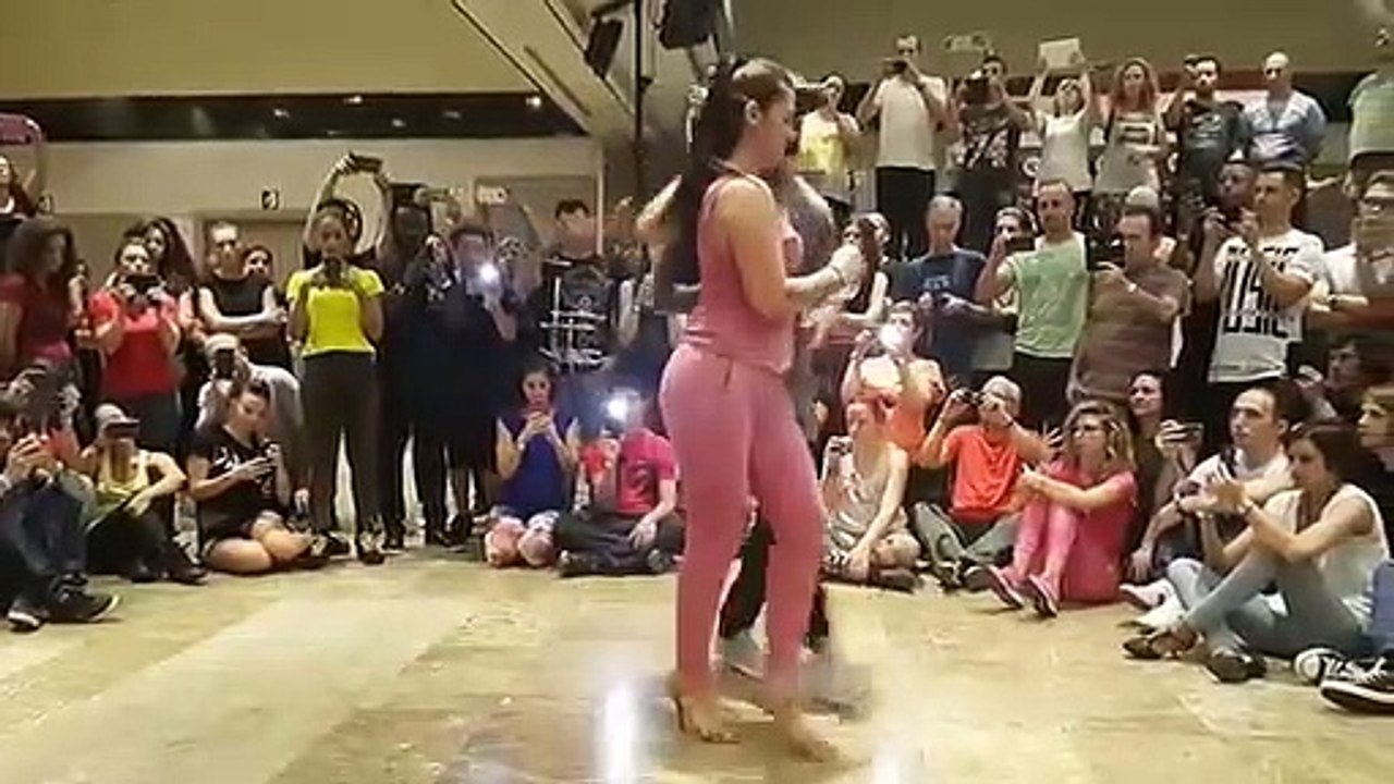 Raske_Qamar_Song__Hot_Couple_Dance__2019