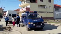 Ora News - Sherr dhe përplasje me armë në Korçë, në kërkim dy vëllezër