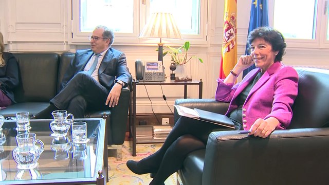 Partidos políticos reaccionan al conflicto del 'pin parental'