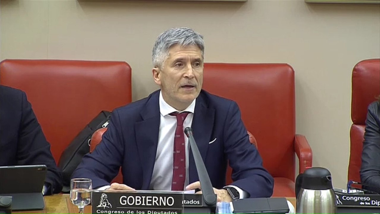 Grande-Marlaska anuncia un incremento del 30% de altura en las vallas de Ceuta y Melilla