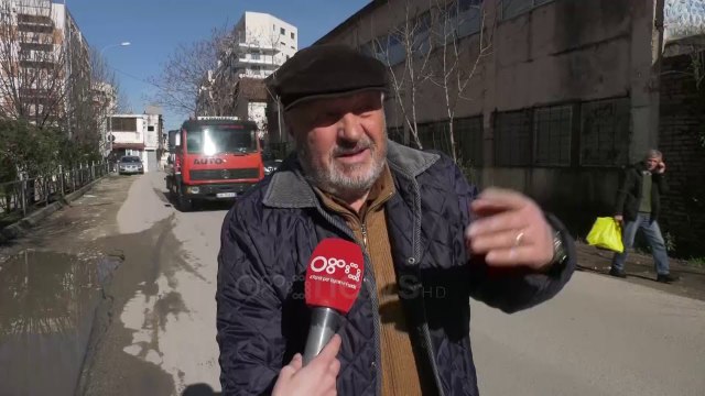 Problematika në rrugë tek ish fusha e aviacionit, Banorët: S'kemi trotuar, kemi frikë nga makina