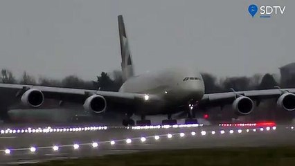 Atterrissage d’un Airbus A380 pendant la tempête Dennis