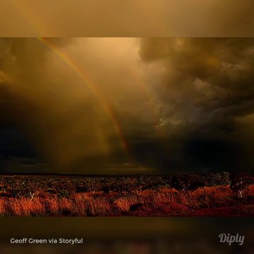 Un magnifique double arc-en-ciel se forme en plein orage en Australie