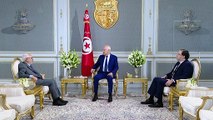 الرئيس التونسي سيحلّ البرلمان إن لم يصادق على حكومة الفخفاخ