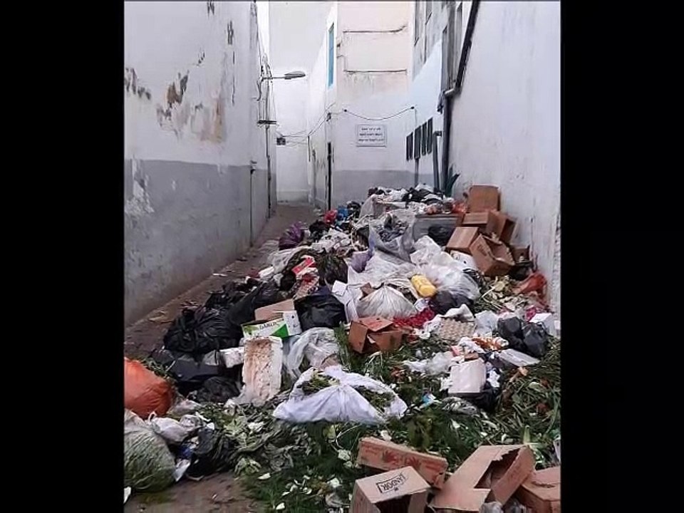 كل يوم أزداد يقينًا بأن إتحاد الخراب هو العدو الأول للثورة ولتونس و للشعب التونسي..