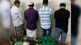 Asians were caught making a Holy Kaaba's Ghilaf (Kiswa)