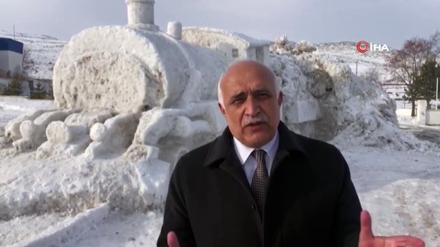 Kardan heykelini yaptıkları Doğu Ekspresi’nin gerçeğinin Ardahan’a getirilmesini istiyorlar