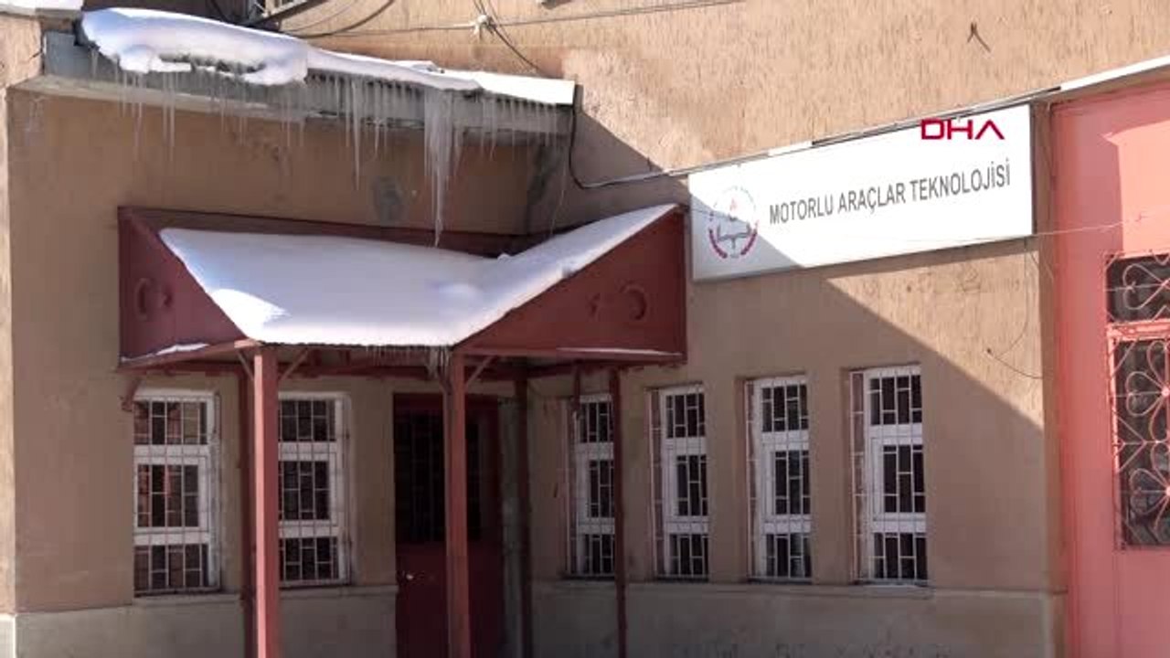 Erzurum meslek lisesi öğrencileri, tır'da 'söküp, takmayı' öğrenecek