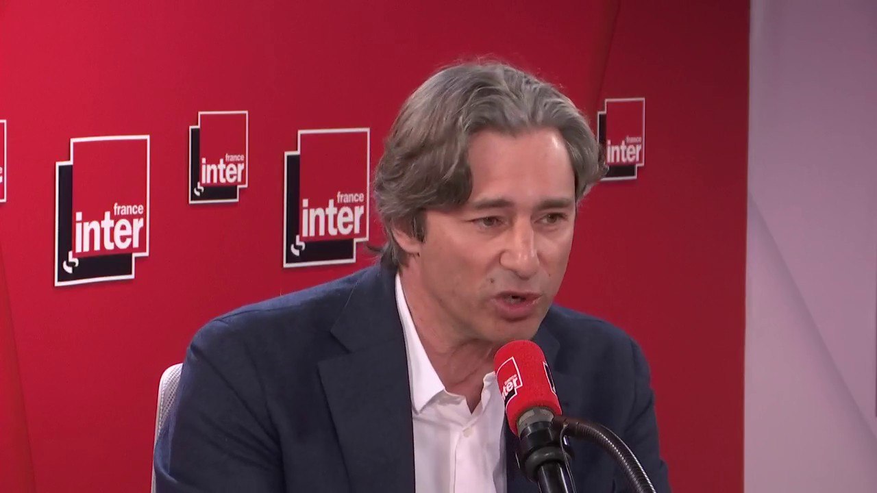 Régulation des réseaux sociaux : "Nous ne pouvons pas être seuls à décider des règles de protection, il faut un débat avec les autorités nationales et européennes" juge le patron de Facebook France, Laurent Solly