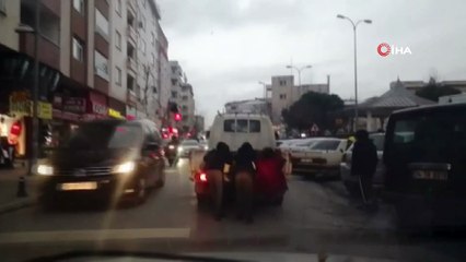 Çocukların trafikte ölümle oyunu kamerada