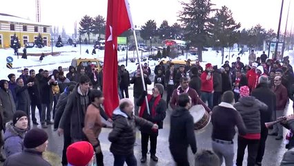 Sivassporlu taraftarlar, hakem kararlarına tepki için yürüdü
