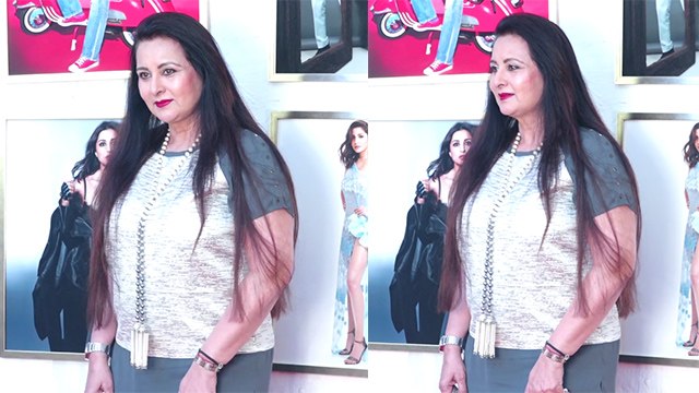 Dabboo Ratnani Calendar 2020 : 57 की Poonam Dhillon की खूबसूरती सभी Actress पर पड़ी भारी । Boldsky