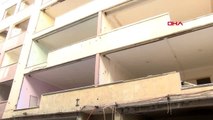 Bakırköy'de 8 ay önce boşaltılan bina yıkılmayı bekliyor