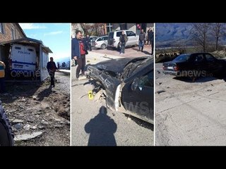 Ora News - Furgoni me tre të burgosur përplaset në aksin Tepelenë-Mallakastër (pamje ngjarja)