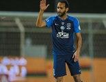 لحظة إصابة عبدالله عطيف لاعب الهلال السعودي