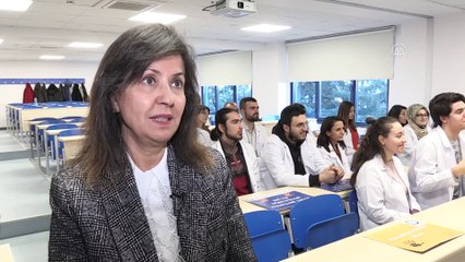 Tıp öğrencileri işaret dili eğitimi alıyor - İZMİR