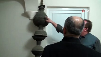 Siirt'te 750 yıllık alem muhafaza ediliyor