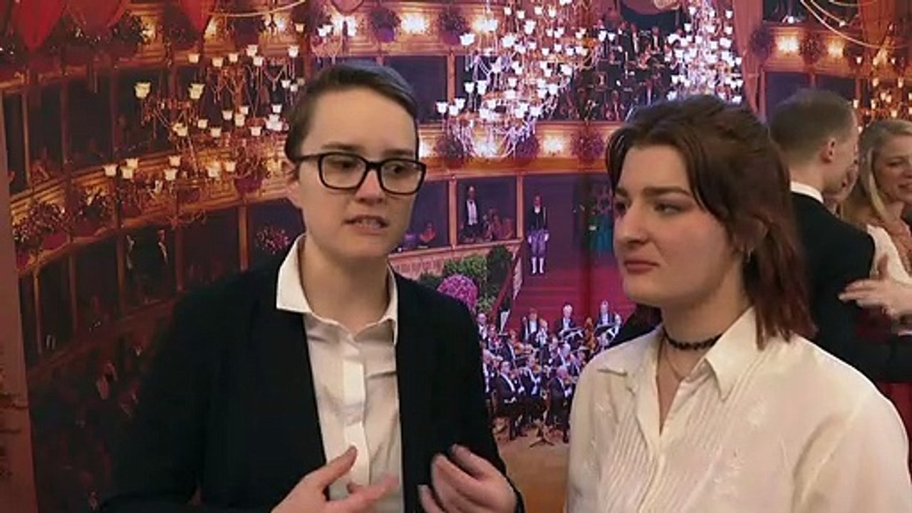 Erstes frauenpaar beim wiener opernball