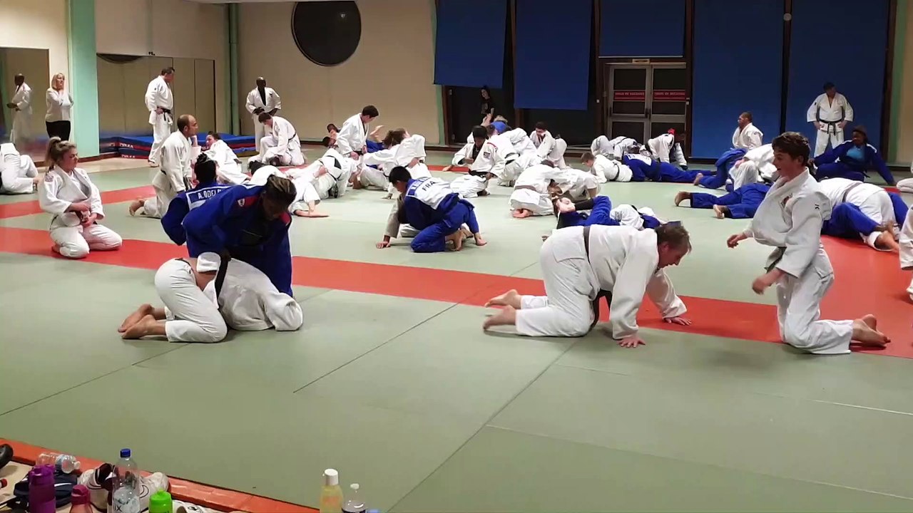 Les championnes cubaines Ortiz et Antomarchi en action sur le tatami de Pont-à-Mousson