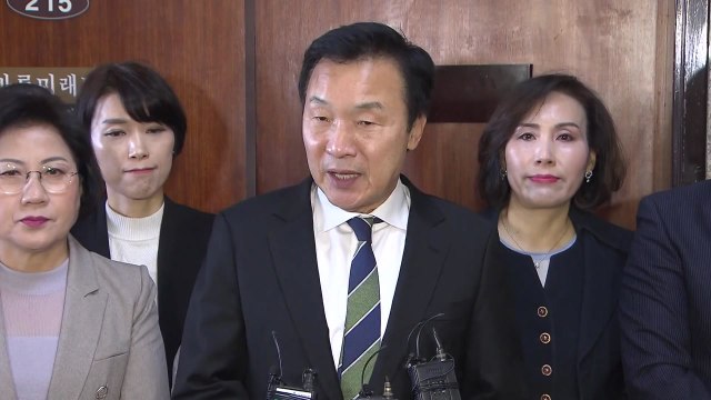 손학규, '셀프 제명' 의원들에게 불허 공문... 의원직 상실 가능성 / YTN