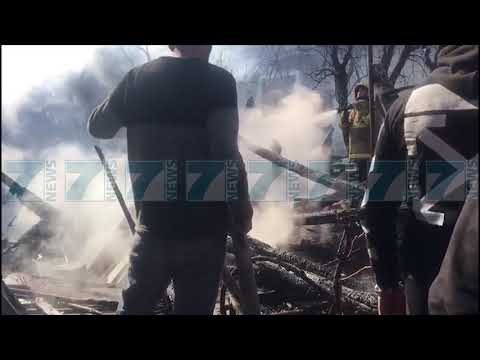 POGRADEC, SHTEPIA NE FLAKE, ZJARRI SHKAKTON DEME MATERIALE - News, Lajme - Kanali 7