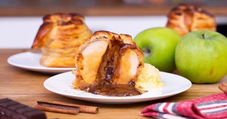 Découvrez notre pomme feuilletée au four qui renferme un cœur coulant au caramel beurre salé