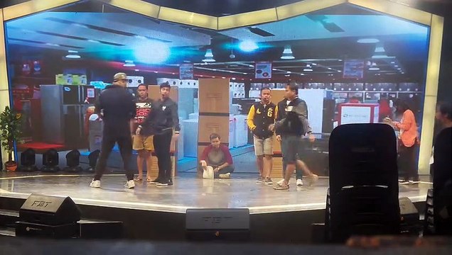 Salesman sketch rehearsals, watch mo na!