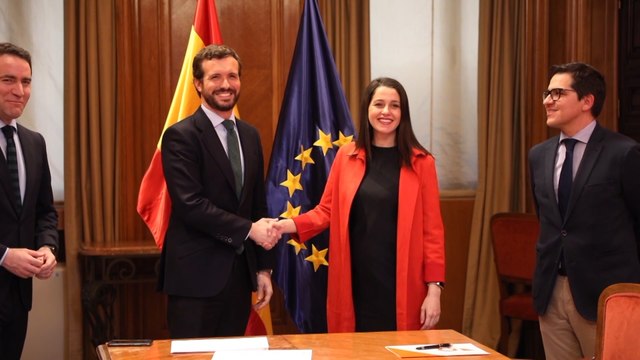 Casado se reúne con Arrimadas para buscar posibles acuerdos electorales