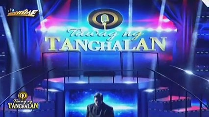 Luzon contender Antonio Zabalza sings Frank Sinatra's New York, New York