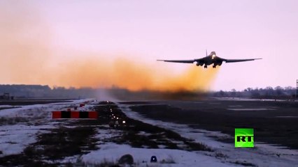 شاهد.. تحليق 'البجعة البيضاء' في ظروف جوية صعبة