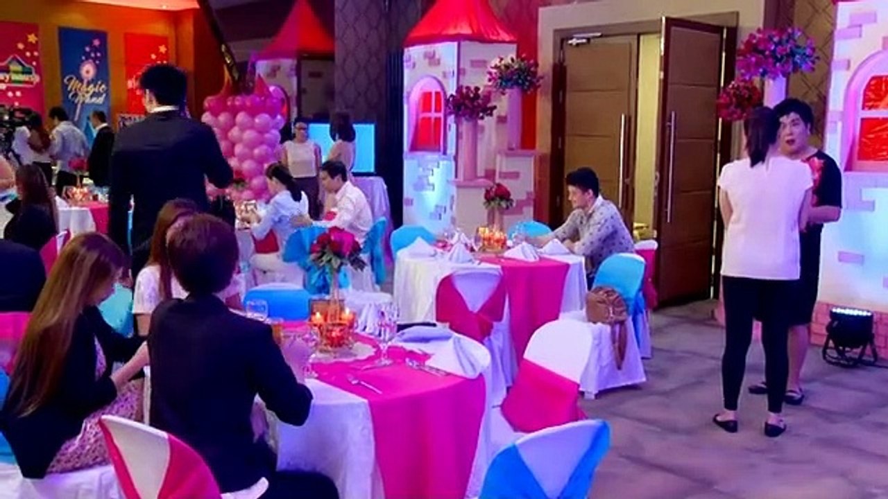 Laura, nagtanong kung ano ang itinatago ni Sara