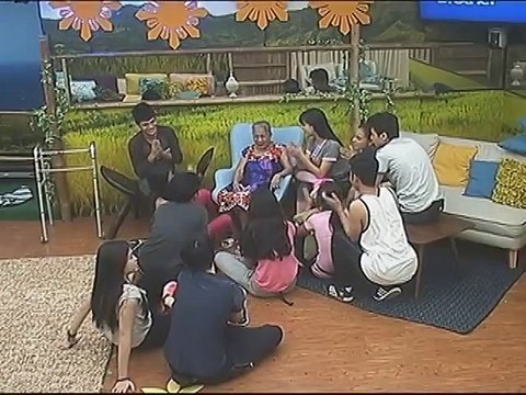PBB7 Day 40: Nanay Pina, ipinakita ang kanyang mga talento sa mga Teen Housemates
