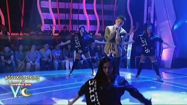 Ronnie sings Justin Bieber medley