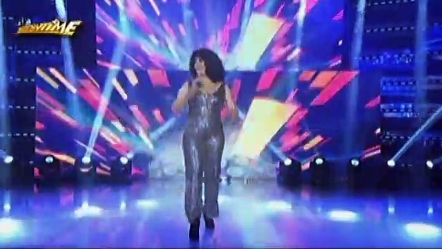 International Star Belinda Davis sings I Wanna Dance With Somebody