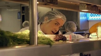 Episode 12: Basti, inilibot si Iris sa Santorini