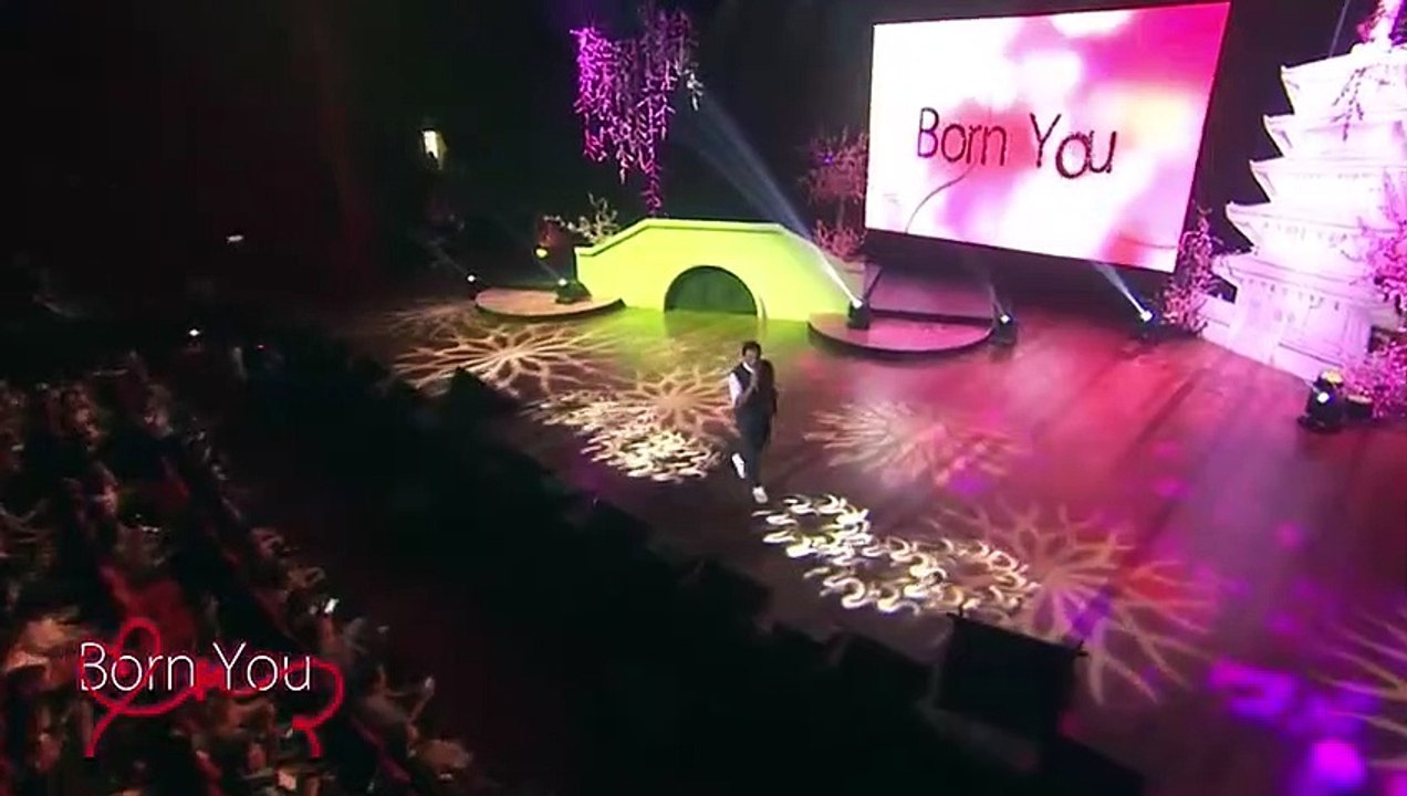 Ariel Rivera sings "Don't Know What To Say"