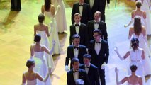 Pareja de mujeres danzará por primera vez en el tradicional Baile de la Ópera de Viena