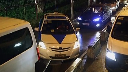 Phil at Pinang, nilibang sa sarili sa gitna ng traffic