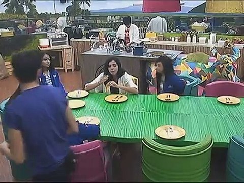 Kisses, Maymay at Vivoree, sinuportahan ng mga Boy Housemates
