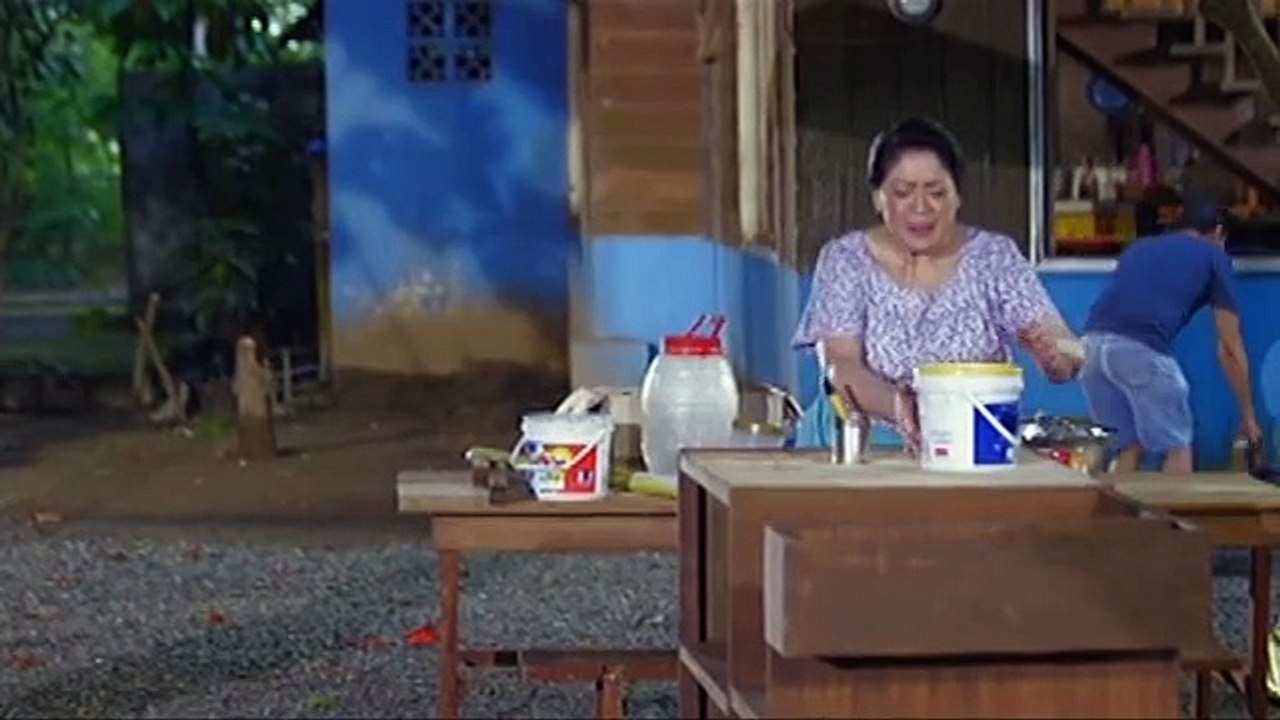 Issa, inawat ang kanyang Ama sa pakikipag-away sa Ama ni Waldo