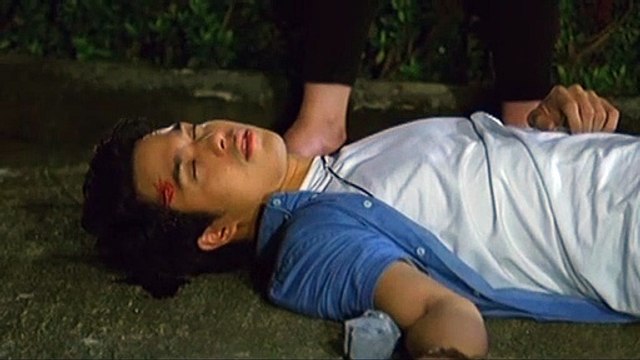 Holly, tinulungan ng Mahal na Reyna laban kay Elisa