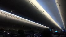 Une passagère panique totalement pendant l'atterrissage de son avion en pleine tempête Ciara