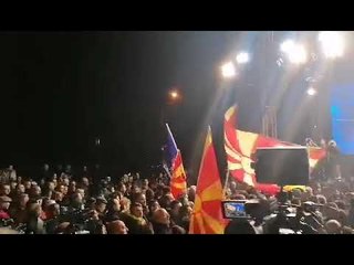 LSDM-ja në pushtet marshon për “drejtësi”