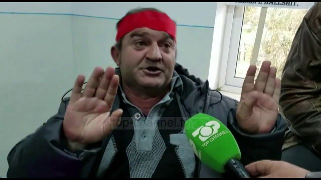 Ballsh, naftëtarët në grevë urie/ Kërkojnë shlyerjen e 5 pagave dhe vijimin e punës në uzinë
