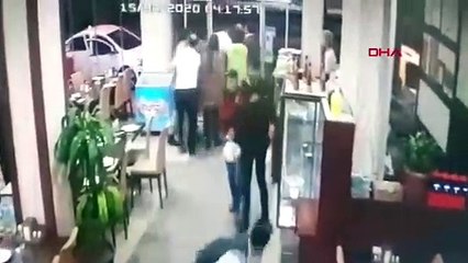 Esenyurt'ta kız arkadaşının eski sevgilisine dayak kamerada