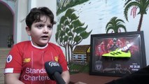 Savaşın engelli bıraktığı çocuğun, Muhammed Salah imzalı krampon mutluluğu - HATAY