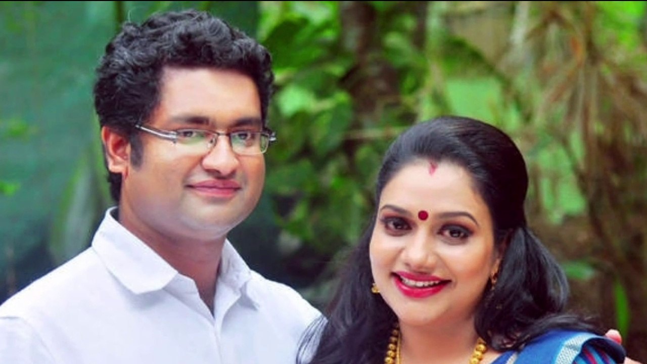 Rimi tomy x husband second marriage