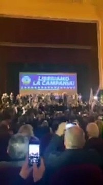 Salvini a Napoli- In Campania la squadra migliore, al Comune candidato sindaco l)