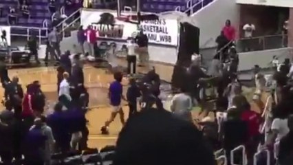 Basket-Ball - An all out brawl occurred at the end of Prairie View A&M v. Jackson State.