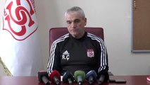 Sivasspor Teknik Direktörü Rıza Çalımbay'dan penaltı ve hakem tepkisi (2)